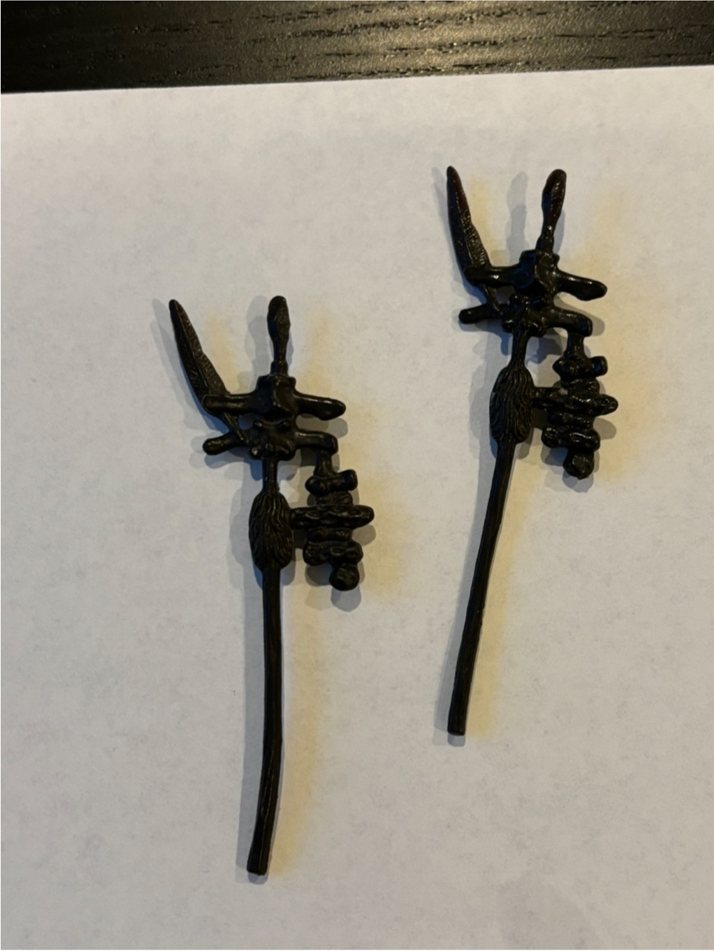 Vintage Star Wars Lot One Figure and 13 Accessory Pieces - Picture 7 of 12